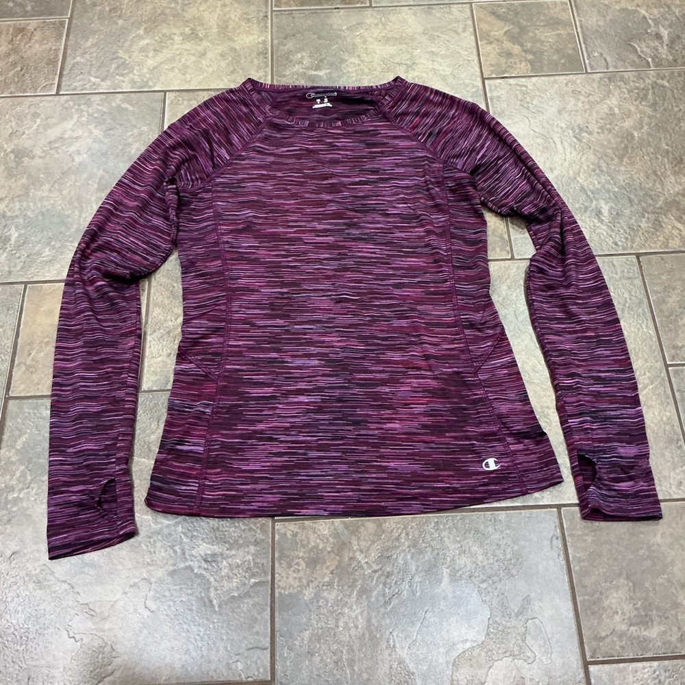 Champion Women's purple Long Sleeve Tee size small